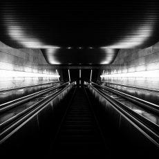 Photo by Serge Kutuzov