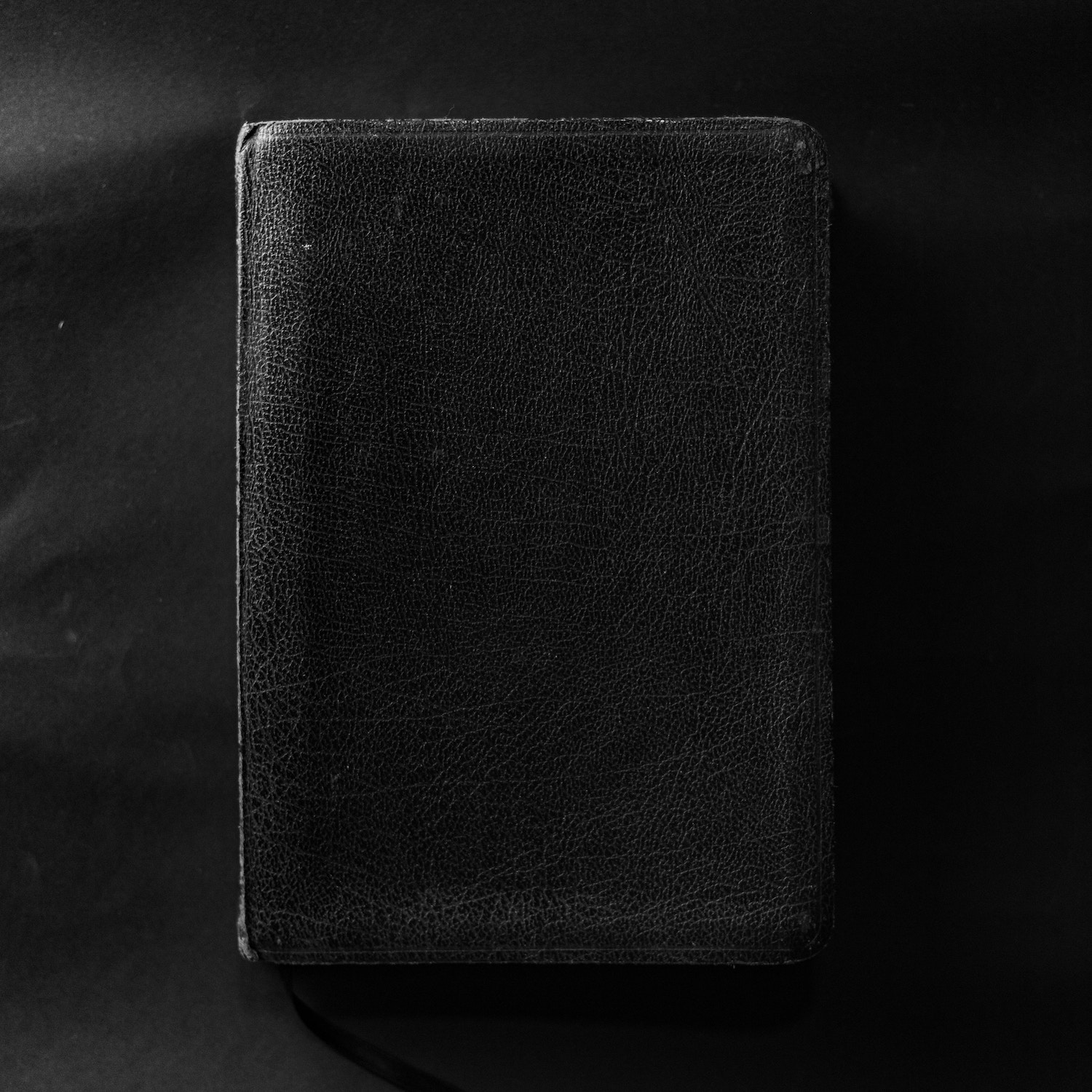 Unpacking Minimalism: The Wallet